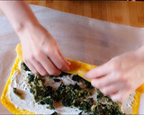 Foto del passaggio 6 della ricetta Rotolo di frittata