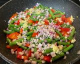 A picture of step 4 of Thai Ginger Curry.