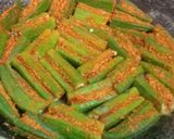 भरली भेंडी (bharli bhendi recipe in marathi) रेसिपी स्टेप 3 फोटो