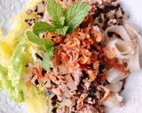 A picture of step 5 of Pan-Fried Rice Noodles with Stir-Fried Meat.