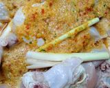 Gambar langkah 1 resipi Ayam masak lemak cili padi.