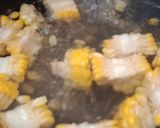 Foto langkah ke 1 dari resep Sayur Bening Bayam Jagung.