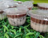 Foto langkah ke 6 dari resep Puding Oreo Cup.