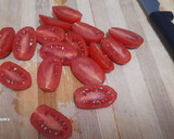 Foto del paso 2 de la receta: Trucha con bacon y tomates cherry salteados