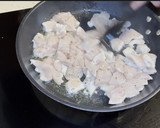 Foto del paso 1 de la receta: Quesadillas de pollo al curry