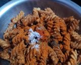 पेरी-पेरी मसाला कुरकुरा पास्ता रेसिपी चरण 7 फोटो