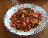 Foto del paso 7 de la receta: Cinta de lomo adobada con tomate, judías verdes y guisantes