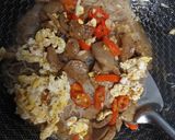 Foto langkah ke 5 dari resep Bihun Goreng.