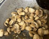 #प्रोटीन फाइबर इडली सांभर साथ क्रीमी मशरूम 🍄 रेसिपी चरण 6 फोटो