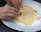 A picture of step 9 of Chicken Roll With Liquid Dough.