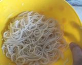 A picture of step 1 of Noodles Pakora.