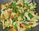 Foto langkah ke 9 dari resep Tumis Kembang Kol Buncis.