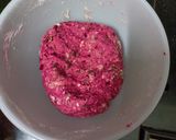 A picture of step 2 of Beetroot Thepla.