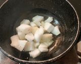 A picture of step 3 of Bengali Cholar Dhal.