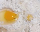 Foto langkah ke 1 dari resep Bolu Kukus Mekar.