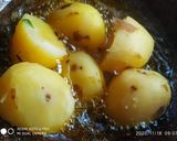A picture of step 3 of Cauliflower and Potato Curry (Phool Gobhi Aloo ki Sabzi Recipe in Hindi).