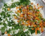 A picture of step 3 of Semolina mayo veggie dhokla sandwich.