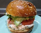 Une image de l'étape 3 de Burger saumon.