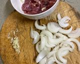 Hình bước làm 1 của món Bò né sốt me
