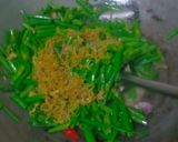 Foto langkah ke 8 dari resep Tumis Kucai Teri Medan.