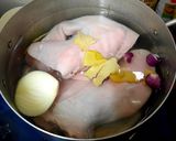 Hình bước làm 1 của món Tai mũi heo ngâm nước mắm