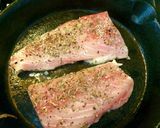 Foto del paso 2 de la receta: Corvina blanca con acelga blanqueada