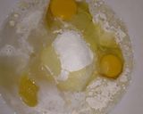 Foto langkah ke 2 dari resep Bolu Kukus Mekar (santan bubuk,metode All in).