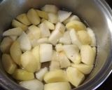 Ropogós csirkecomb fűszeres krumplival, almaszósszal recept fázis 4 fotója