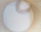 عکس مرحله 1 از دستور شیرعسلی فوری با شیرخشک