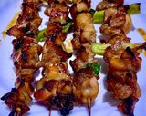 Foto langkah ke 4 dari resep Yakitori Chicken With Ginger, Garlic and Soy Sauce.