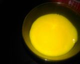 A picture of step 4 of Abstract flavoured smoothie with fresh mango.