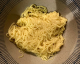 Foto del paso 8 de la receta: Miso ramen de pollo, shiitakes y espinacas🍜