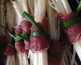 Hình bước làm 4 của món Bò cuộn nấm kim châm