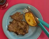 Foto del paso 10 de la receta: Bifecitos a la manera de escalopines con papas al horno