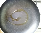 Foto del paso 1 de la receta: Panga con salsa Menier