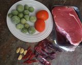 Foto del paso 1 de la receta: Picadillo de carne de res en salsa mixta