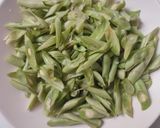 Foto langkah ke 1 dari resep Tumis sayur buncis wortel toge.