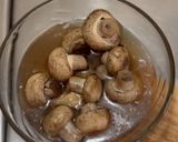 Foto del paso 1 de la receta: *Salmón con Salsa de Champiñón y Arroz Blanco*