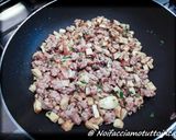 A picture of step 2 of Stuffed Paccheri with Sausage and Porcini Mushrooms.