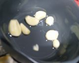 A picture of step 2 of Garlic paste.
