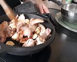 Foto del paso 6 de la receta Conejo al Ajillo