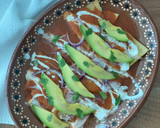 Foto del paso 5 de la receta: Chilaquiles rojos rellenos en freidora de aire