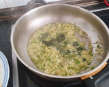 Foto del paso 1 de la receta: Huevos rellenos de atún en salsa verde