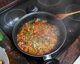 Foto del paso 1 de la receta: Garbanzos con carne picada y papas fritas