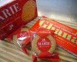 A picture of step 1 of Heart-Shaped Crispy Chocolate With Only 2 Ingredients.