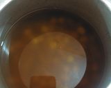 A picture of step 1 of Chole masala recipe.
