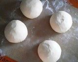 A picture of step 2 of Showa Era School Lunch: Nostalgic Soft Bread Roll.