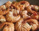 Foto del paso 2 de la receta: Gambas salteadas en aceite de oliva, ajo y sal del Himalaya