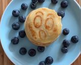 A picture of step 4 of Emoji coconut Pancake.