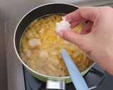Foto langkah ke 7 dari resep Sup Bola-bola Udang.
